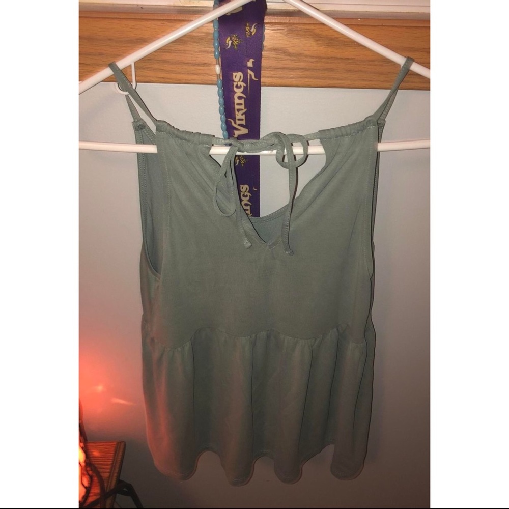 American eagle V neck peplum top - Picture 3 of 3